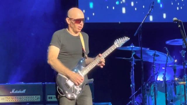 Joe Satriani “Blue Foot Groovy” смотреть онлайн