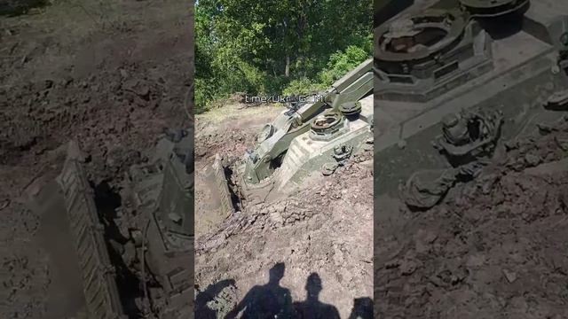 Всушники пытаются вытащить брэм смотреть онлайн