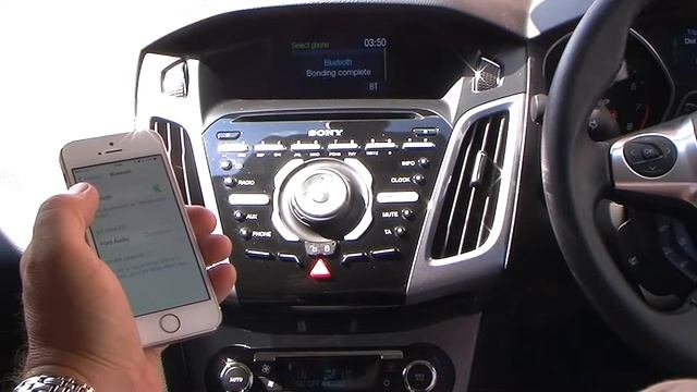 Syncing an iPhone to the Sony bluetooth system in a Ford Focus 1.0 SCTi EcoBoost Titanium 5dr смотреть онлайн