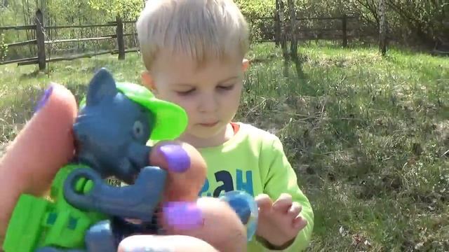 Щенячий Патруль. Ищем яйца сюрпризы с героями мультика PawPatrol