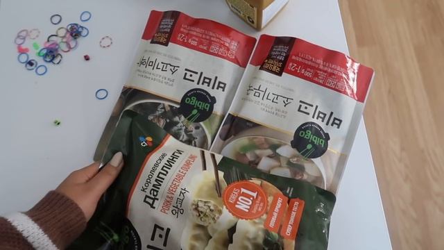 ВЛОГ Ругаю ДОЧЬ! Каролина ПОТЕРЯЛА СИГВЕЙ и КОЛОНКУ! Корейские ВКУСНЯШКИ! смотреть онлайн