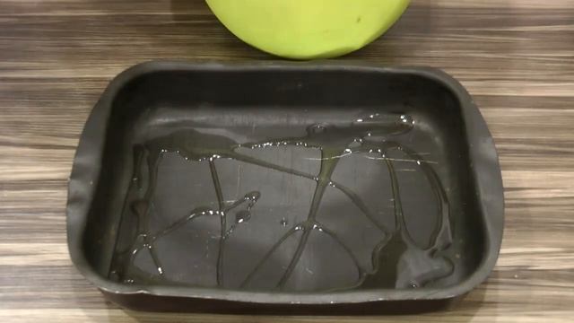 Мясо с картошкой в духовке! Мало кто так готовит, а зря!