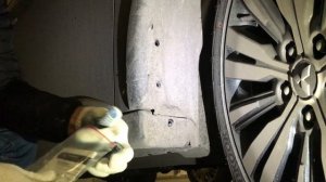 Mitsubishi Outlander установка передних брызговиков