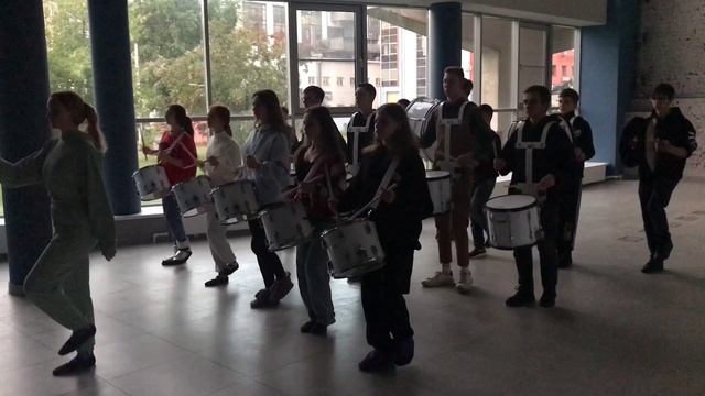 Cводный ансамбль барабанщиков Училища Искусств ( репетиция) смотреть онлайн