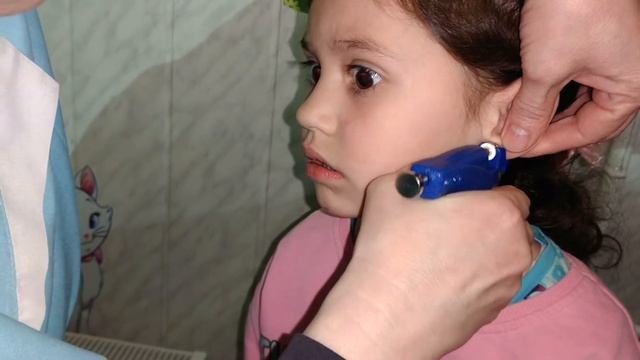 Ляле прокололи уши / Мечта сбылась / Прокалывание ушей больно или нет?
