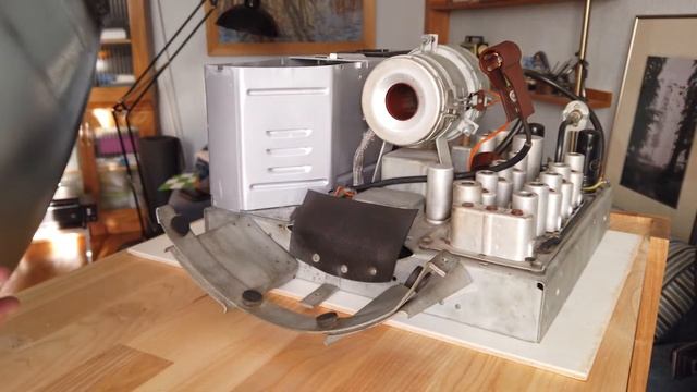 Реставрация телевизора Авангард 1954 год. Замена кинескопа. смотреть онлайн