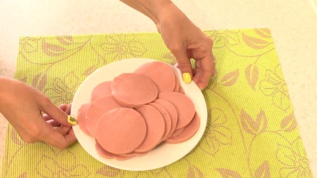 Булочки с колбасой-альтернатива сосискам в тесте и бутербродам!Очень просто! смотреть онлайн