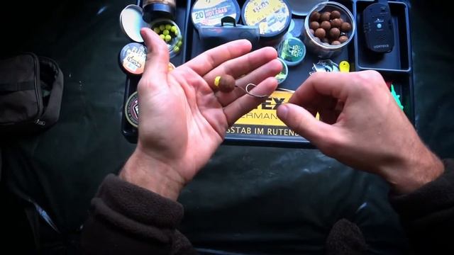 Рыбалка на карпа осенью! Мощнейший паровоз!Душевное видео и подведение итогов года смотреть онлайн