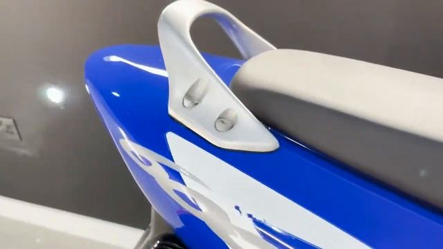 2001 CBR600 F4i смотреть онлайн
