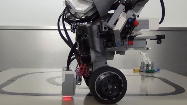 EV3 Segway line folower: a modification of Gyro Boy (Lego Mindstorms Education) смотреть онлайн
