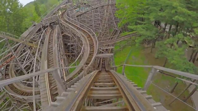 4K AWESOME Twister Roller Coaster Front Seat POV Knoebels Amusement Park смотреть онлайн
