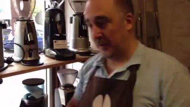 Vad är det som gör en riktigt bra kaffekvarn? смотреть онлайн