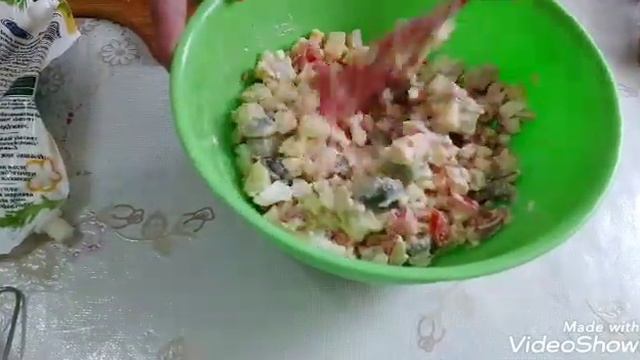 Салат ВЕСЕННЯЯ ФАНТАЗИЯ.ВКУСНЫЙ,НАСЫЩЕННЫЙ,ИЗУМИТЕЛЬНЫЙ. смотреть онлайн