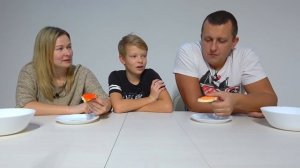 Саша VS Коля. НАСТОЯЩАЯ еда vs ШОКОЛАДНАЯ. Нерф Брос Шоу