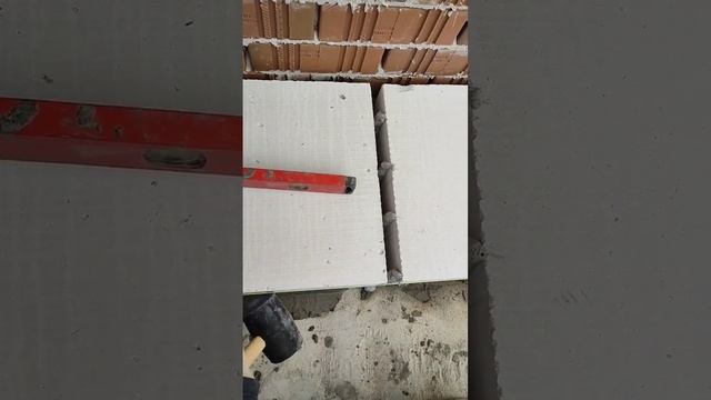 Кладка первого ряда газоблока. смотреть онлайн