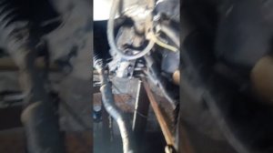 Тойота Королла . Обломала гайку в подрамнике .