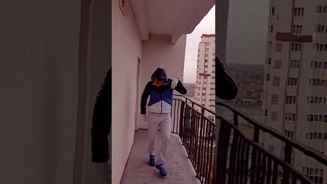 Танцор диско??? #dedpatap #дедпатап #танец #дед #старик смотреть онлайн