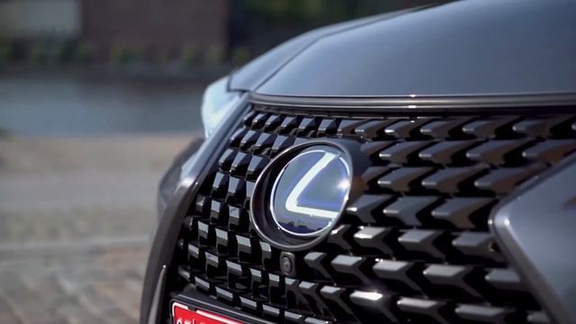New 2021 Lexus UX 250h - Interior, Exterior, Running смотреть онлайн