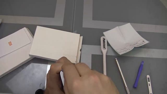 самый тонкий Powerbank, разбираем и смотрим что внутри