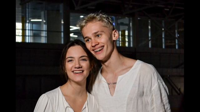 В это непростое время нужно заставлять улыбаться смотреть онлайн