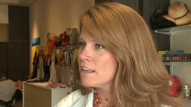 Erica Ambushes In Aspen Grove... Mani & Pedi Time! смотреть онлайн