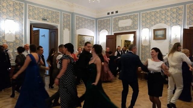 Нон-Стоп. Отдыхать Тоже Надо Уметь....ТАНЦЫ！ смотреть онлайн