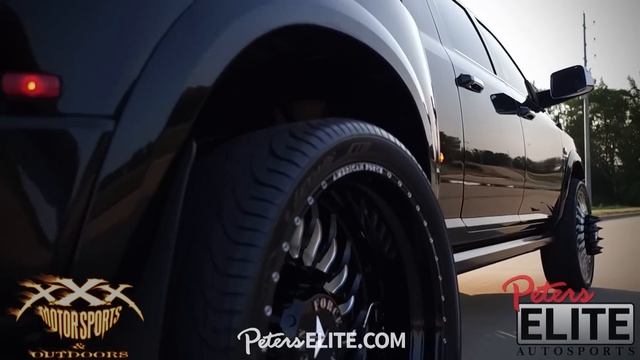 CHEVY vs. DODGE BLACKOUT!! 26's or 28's??? смотреть онлайн