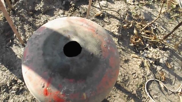 Как безопасно разобрать газовый баллон.\We cut the balloon safely смотреть онлайн