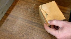 СДЕЛАЛ ПРОСТОЙ УСТРОЙСТВО ДЛЯ ЗАТОЧКИ СВЕРЛА В ДОМАШНИХ УСЛОВИЯХ #23