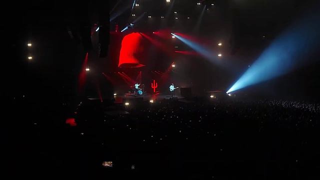 twenty one pilots - Stressed out live @ the forum 10/02/21 смотреть онлайн