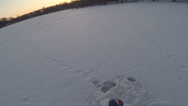 ЗИМНЯЯ РЫБАЛКА В КАЛУЖСКОЙ ОБЛ! Ловля ЩУКУ на ЖЕРЛИЦЫ! смотреть онлайн