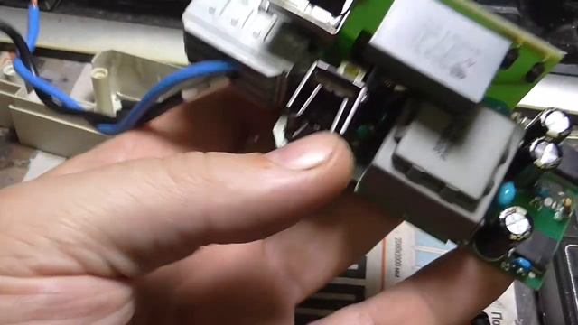 Универсальный счетчик Universal Utility Meter wm4-96. Ремонт блока питания. смотреть онлайн