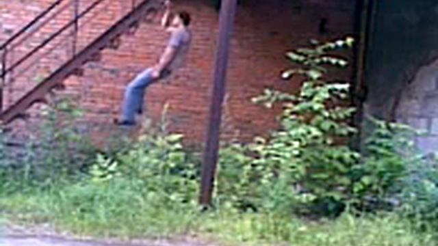 Подтягивание на одной руке 2/ Onearm ladder pullup / プルアップ / 拉 смотреть онлайн