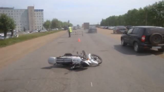 Скутерист оказался в больнице смотреть онлайн