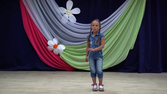 "Про гиппопотама", читает Ничиперович Анастасия, педагог Локить Наталья Михайловна смотреть онлайн