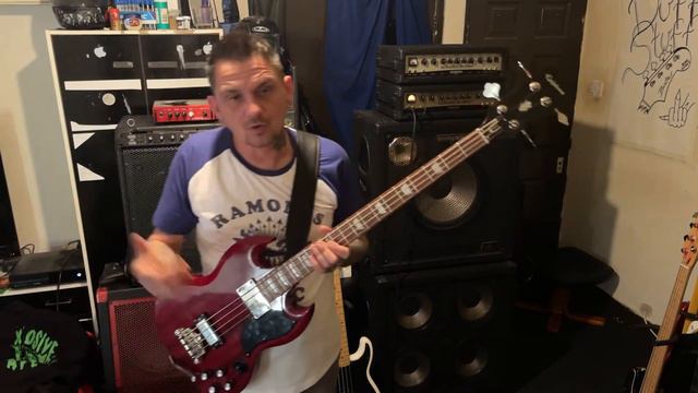 Epiphone EB-3 sg bass and behringer stack up date смотреть онлайн