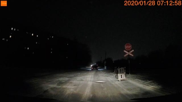 Hella 3r H7/D2S KIA Cee'D JD на припорошенной снегом дороге.