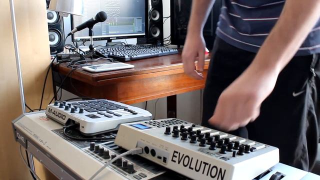 Improvised Glitchfest (w/ UC-33e, Trigger Finger and FL Studio) смотреть онлайн