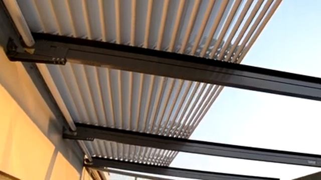 Pergola Russia - Биоклиматическая пергола с поворотно-сдвижными ламелями. Веранда для ресторана. смотреть онлайн