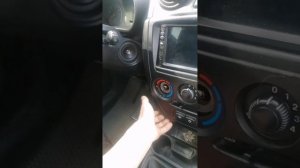 Lada Granta: Установка рамки для 2DIN магнитолы.