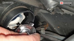 Toyota Yaris Vitz Headlight Bulb Replacement Job. How to Change Headlight Bulb on Toyota Yaris Vitz