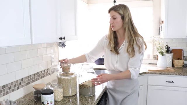 Fermenting Chicken Feed | Probiotics for Chickens смотреть онлайн