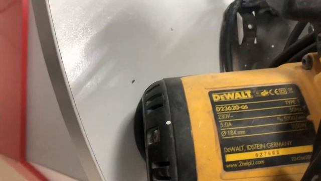 Дисковая пила DEWALT смотреть онлайн
