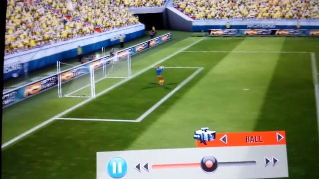 Funny goalkeeper in real soccer 2013 смотреть онлайн