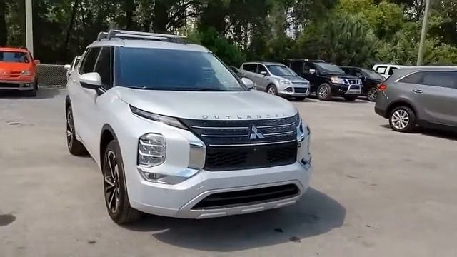 2022 Mitsubishi Outlander N13475