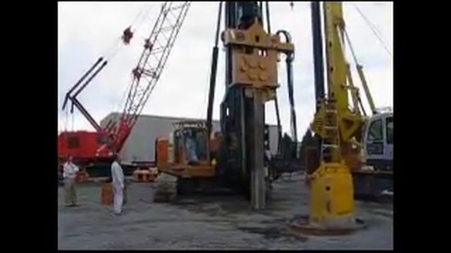 Безрезонансный вибропогружатель APE 170VM смотреть онлайн