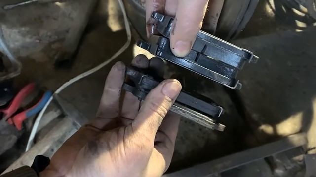 brake pad replacement / замена тормозных колодок смотреть онлайн