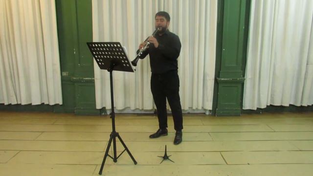 Louis Cahuzac - Arlequín, pieza característica para clarinete solo. Héctor Morales Leiva. смотреть онлайн