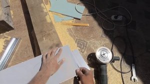 Запил плитки под 45градусов болгаркой