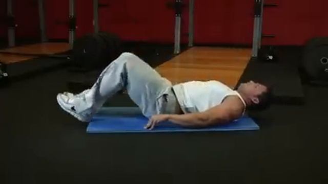 Упражнение для пресса - подъем ног смотреть онлайн